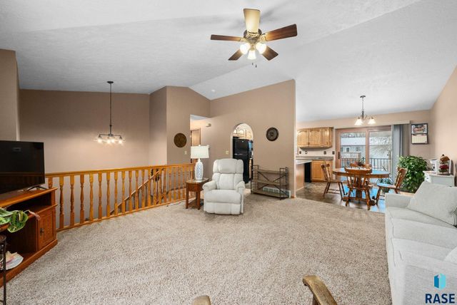 116 W Birchwood Dr Drive, Brandon, SD 57005