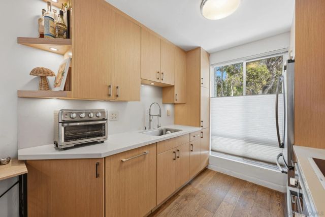 1663 Guy St, San Diego, CA 92103