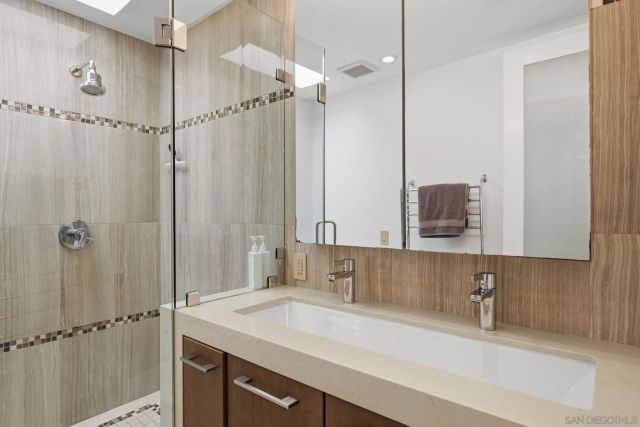 1663 Guy St, San Diego, CA 92103