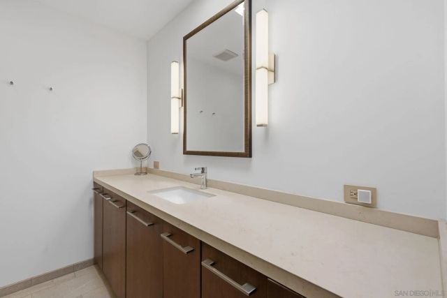 1663 Guy St, San Diego, CA 92103