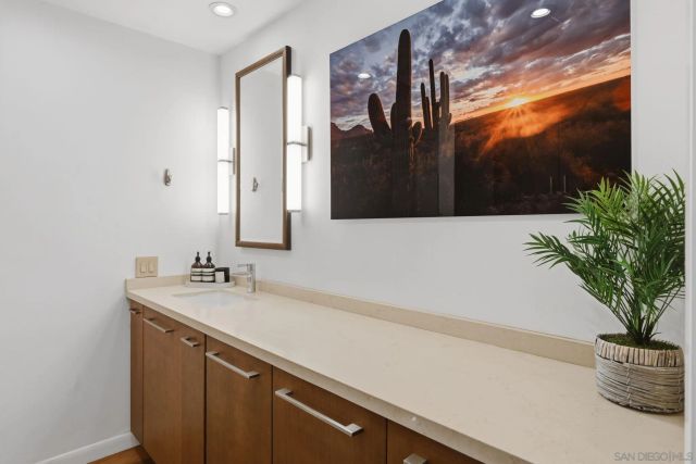 1663 Guy St, San Diego, CA 92103