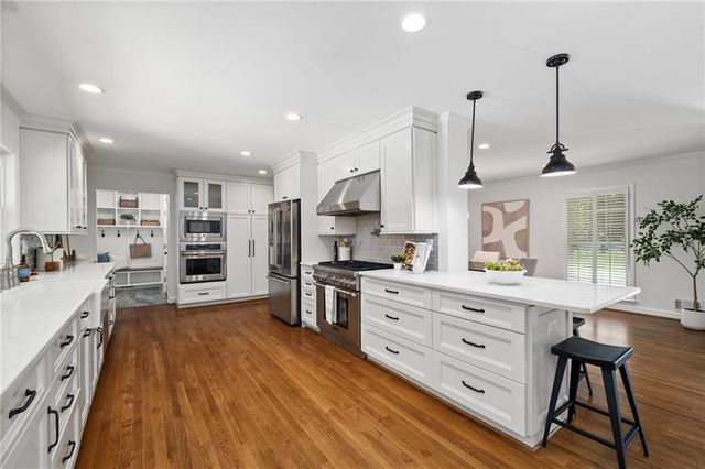 4094 Candler Lake Court NE, Atlanta, GA 30319