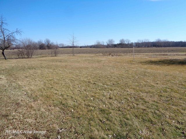 3751 Pierce Road, Saginaw, MI 48604