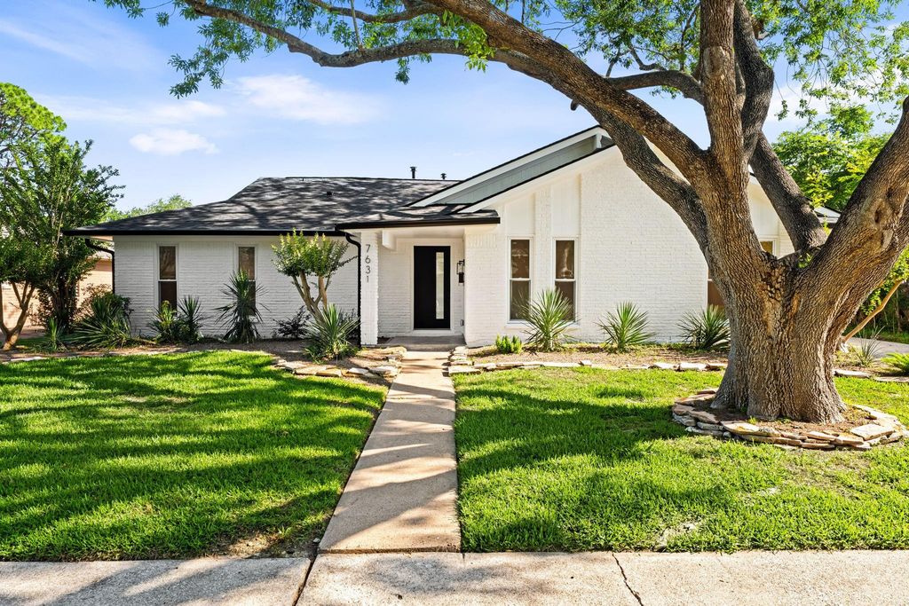 7631 Westwind Lane, Houston, TX 77071