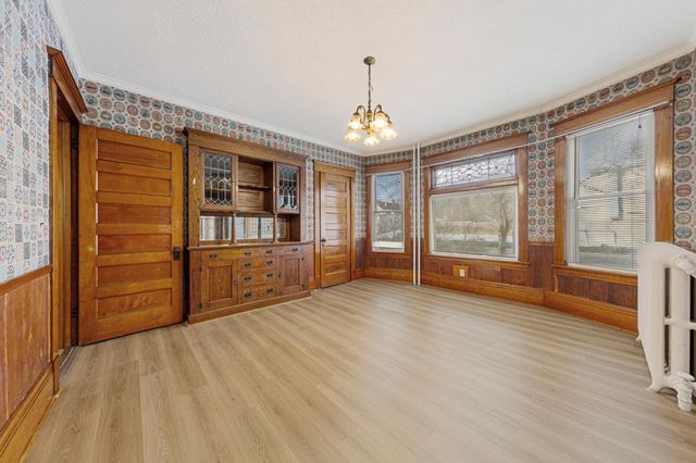 1195 Edgerton Street, Saint Paul, MN 55130