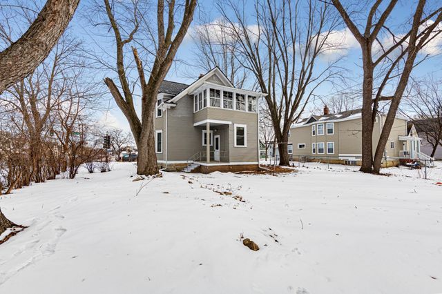 1195 Edgerton Street, Saint Paul, MN 55130