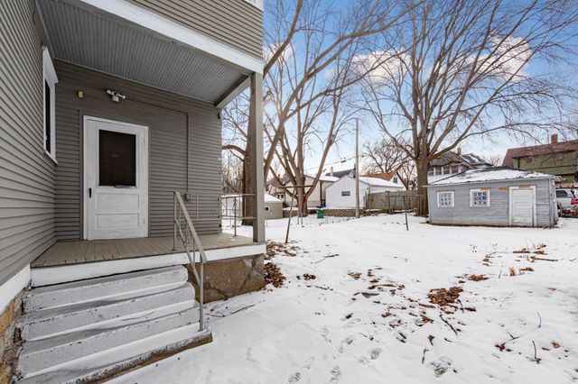 1195 Edgerton Street, Saint Paul, MN 55130