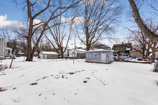 1195 Edgerton Street, Saint Paul, MN 55130