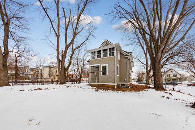 1195 Edgerton Street, Saint Paul, MN 55130