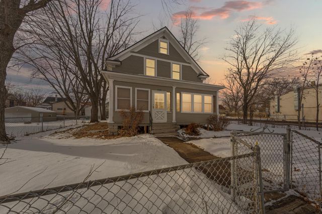 1195 Edgerton Street, Saint Paul, MN 55130