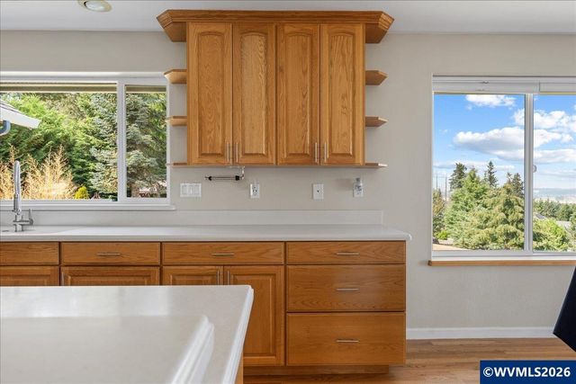 4981 Shadow Hills Dr SE, Turner, OR 97392