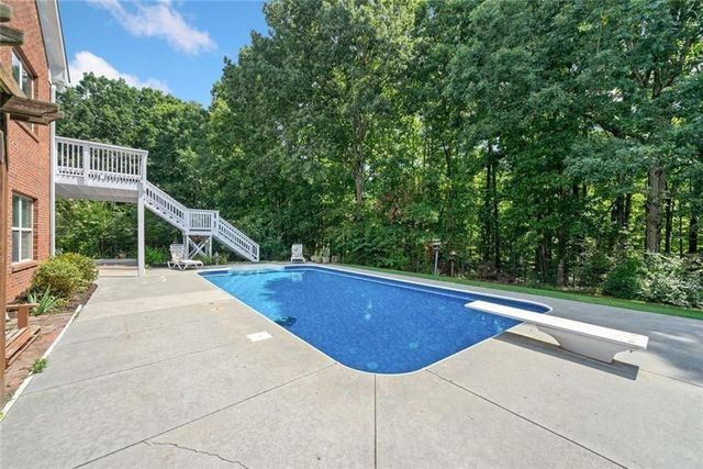 2200 Spruce Lake Drive, Dacula, GA 30019