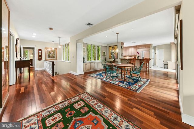 1657 LINDEN OAKS LN, Bethlehem, PA 18015