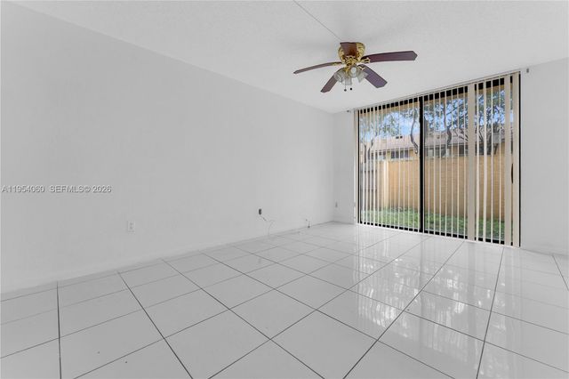 440 NW 214th St 104, Miami Gardens, FL 33169