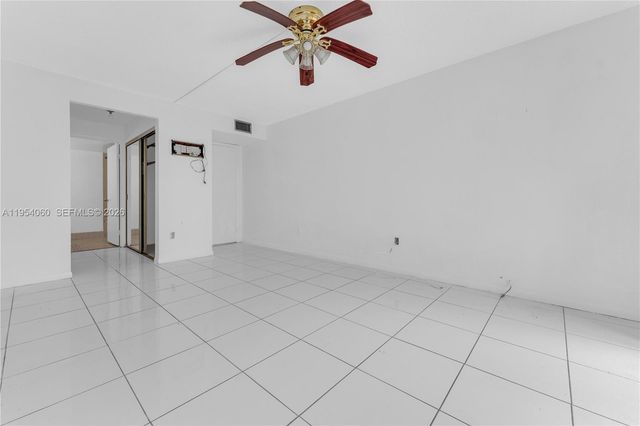 440 NW 214th St 104, Miami Gardens, FL 33169
