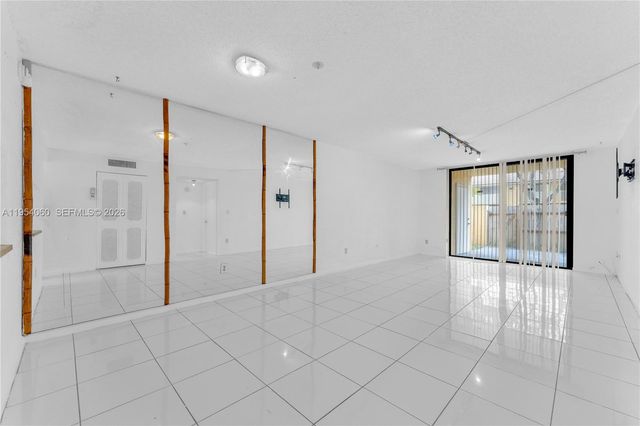 440 NW 214th St 104, Miami Gardens, FL 33169