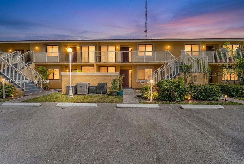 440 NW 214th St 104, Miami Gardens, FL 33169