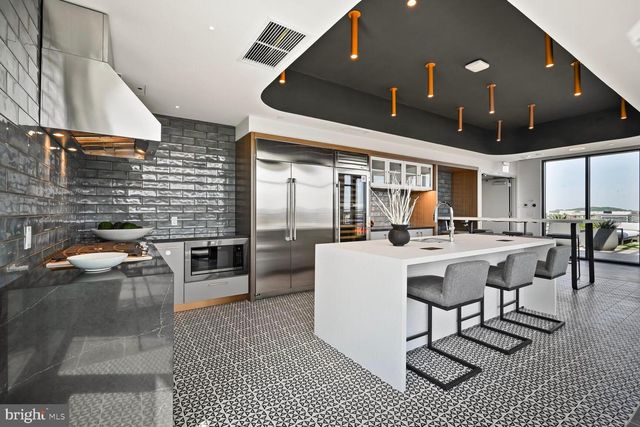 950 3RD ST NW #PH 1206, Washington, DC 20001