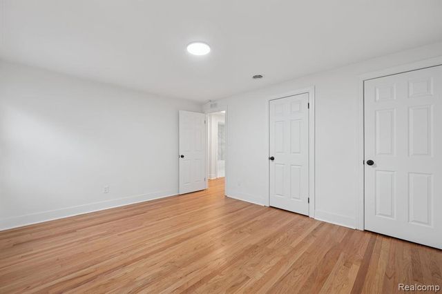 16891 Avon Avenue, Detroit, MI 48219