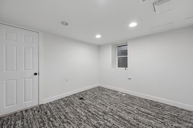 16891 Avon Avenue, Detroit, MI 48219