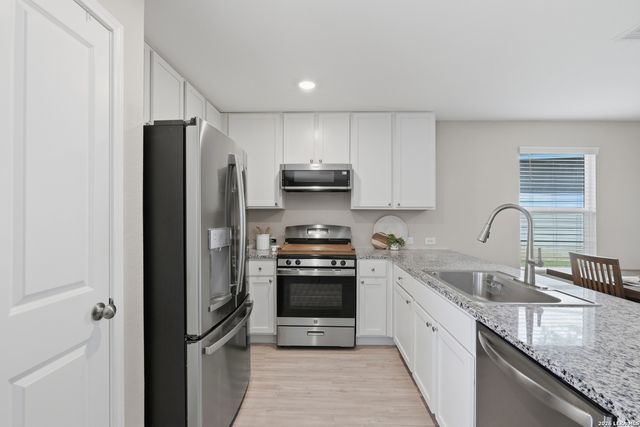 14818 Dillard Mill, San Antonio, TX 78254
