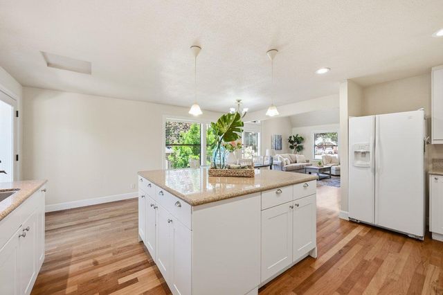 14051 Strawberry Cir, Penn Valley, CA 95946
