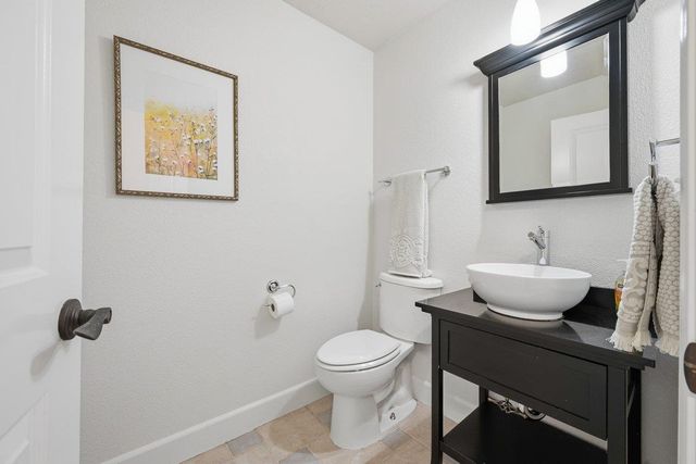 14051 Strawberry Cir, Penn Valley, CA 95946