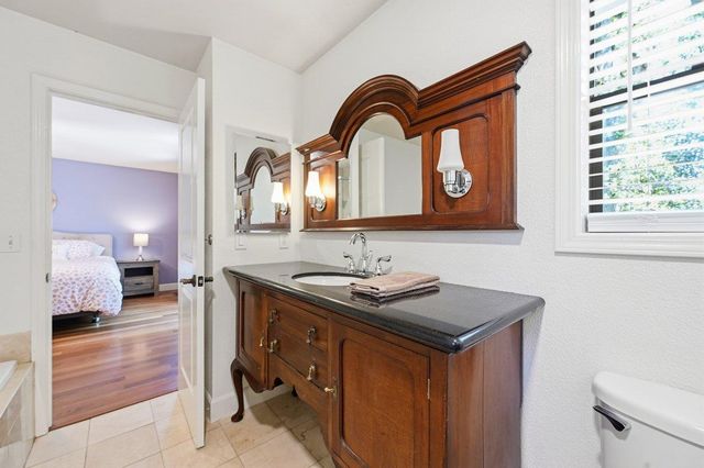 14051 Strawberry Cir, Penn Valley, CA 95946