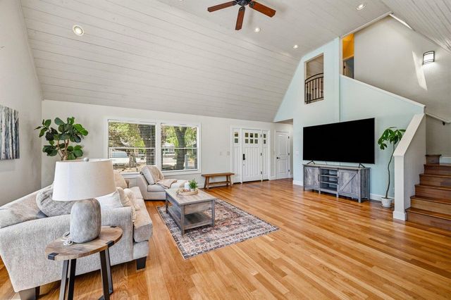 14051 Strawberry Cir, Penn Valley, CA 95946