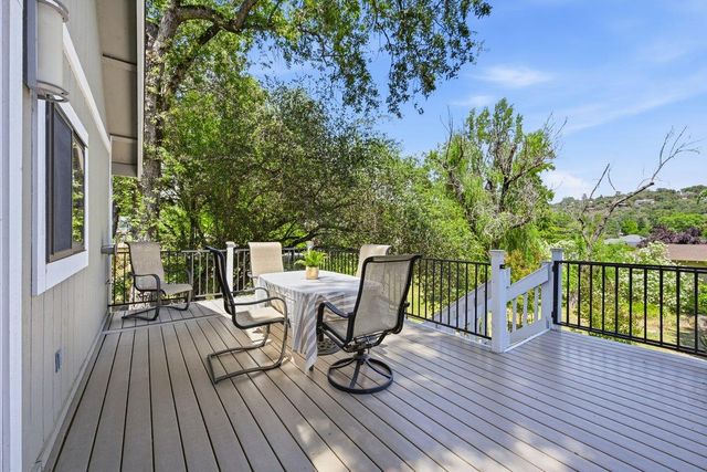 14051 Strawberry Cir, Penn Valley, CA 95946