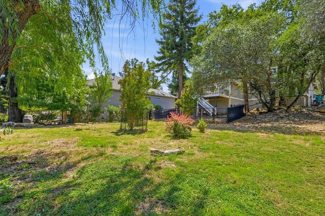 14051 Strawberry Cir, Penn Valley, CA 95946