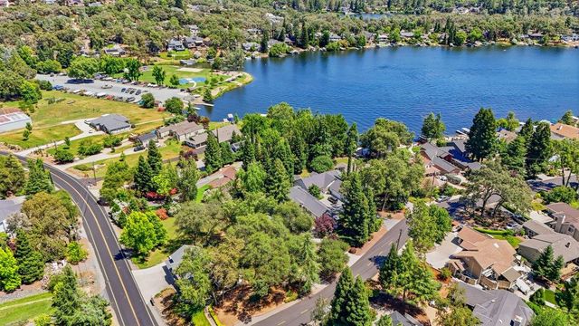 14051 Strawberry Cir, Penn Valley, CA 95946
