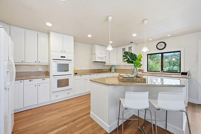 14051 Strawberry Cir, Penn Valley, CA 95946