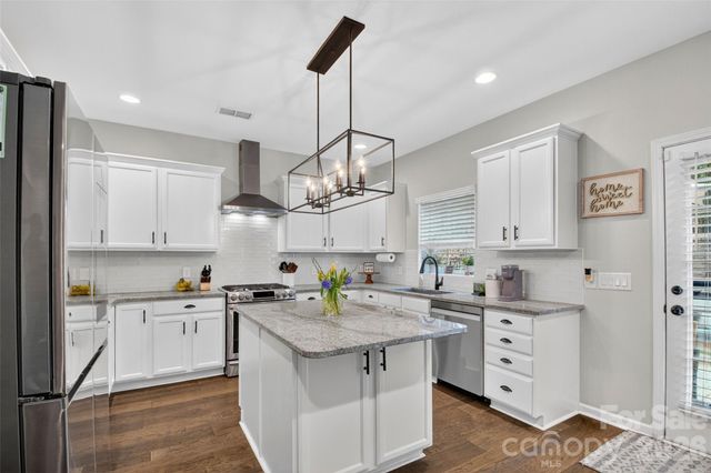 16027 Grafham Circle, Huntersville, NC 27078