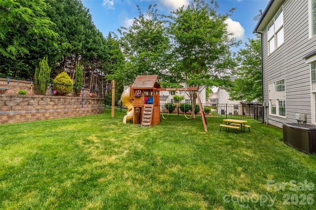 16027 Grafham Circle, Huntersville, NC 27078