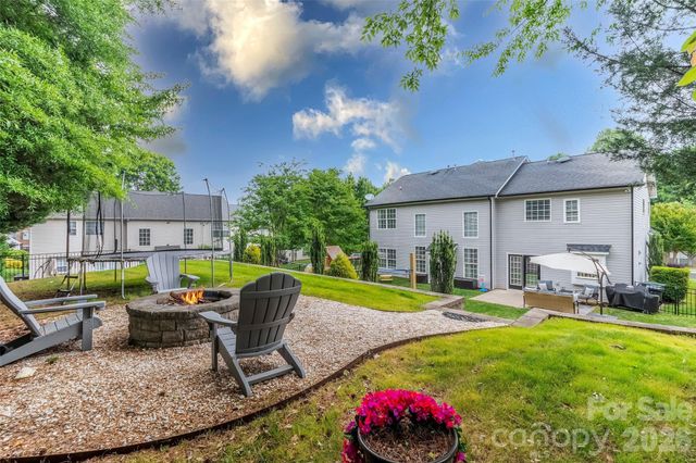 16027 Grafham Circle, Huntersville, NC 27078