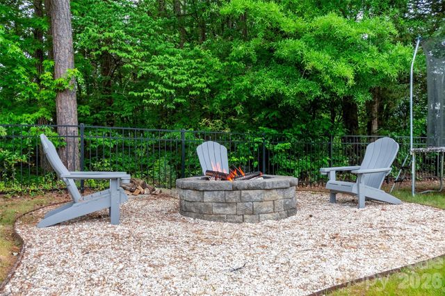 16027 Grafham Circle, Huntersville, NC 27078
