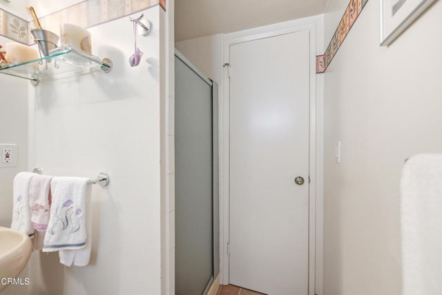 271 Calle Higuera, Camarillo, CA 93010