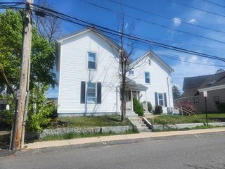 30 Mount Pleasant Avenue, Leominster, MA 01453