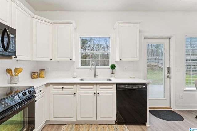 576 FOREST LAKES DRIVE, Sterrett, AL 35147