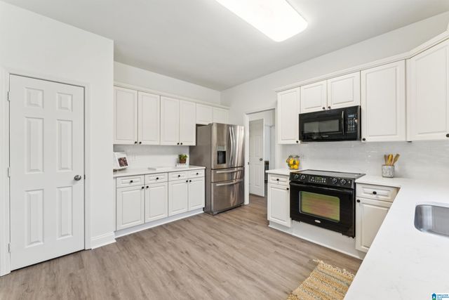 576 FOREST LAKES DRIVE, Sterrett, AL 35147