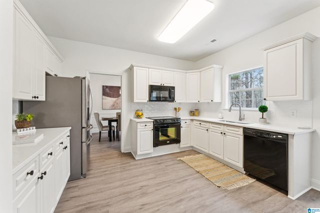 576 FOREST LAKES DRIVE, Sterrett, AL 35147