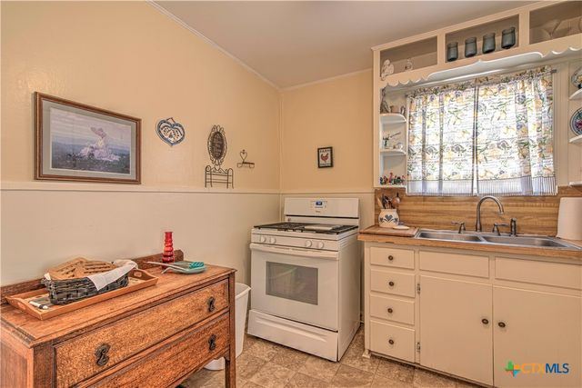 907 S 39th Street, Temple, TX 76504