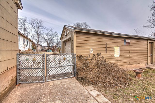 907 S 39th Street, Temple, TX 76504
