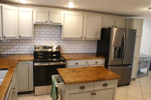 311 N Carter Street, Russiaville, IN 46979