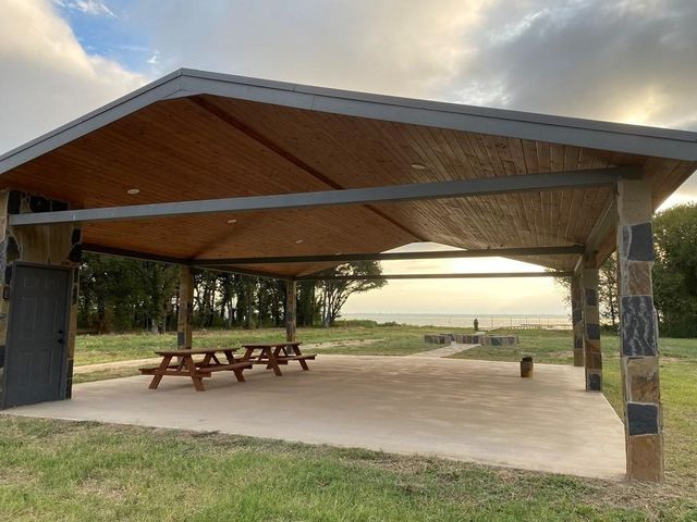 9285 W Shoreline Drive, Kemp, TX 75143