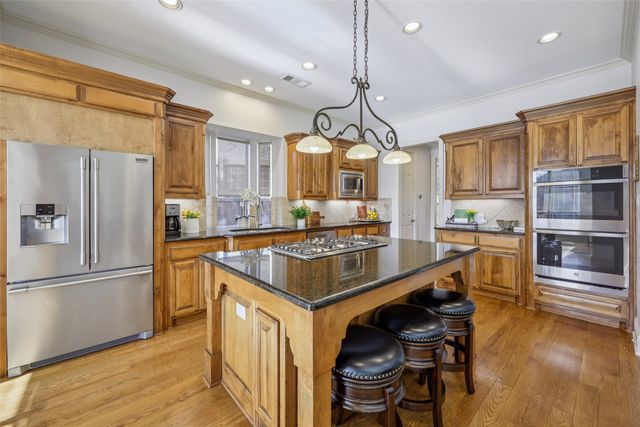 807 Veiled Court, Keller, TX 76248