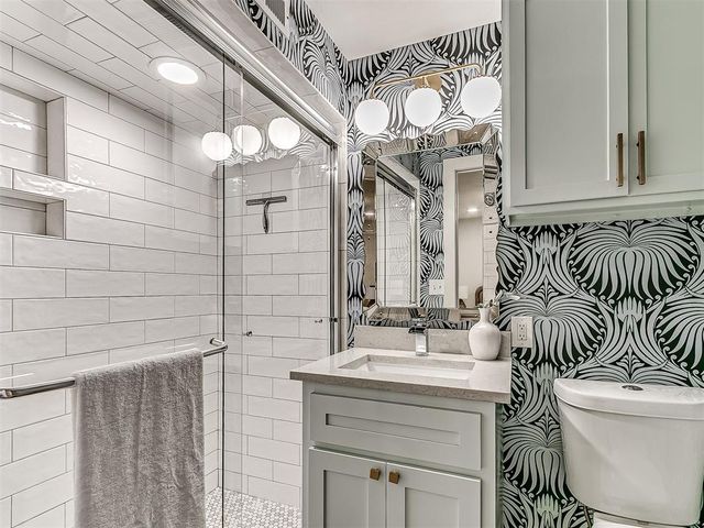 6204 N Ross Avenue, Oklahoma City, OK 73112