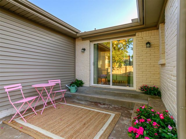 6204 N Ross Avenue, Oklahoma City, OK 73112