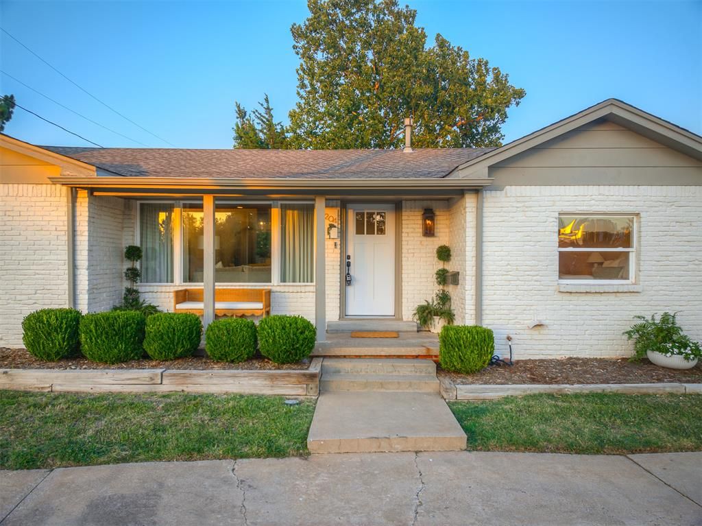 6204 N Ross Avenue, Oklahoma City, OK 73112